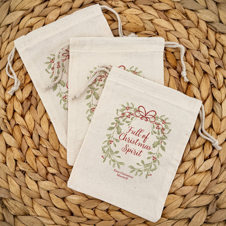 Full of Christmas Spirit, Mistletoe & Bows Drawstring Bags