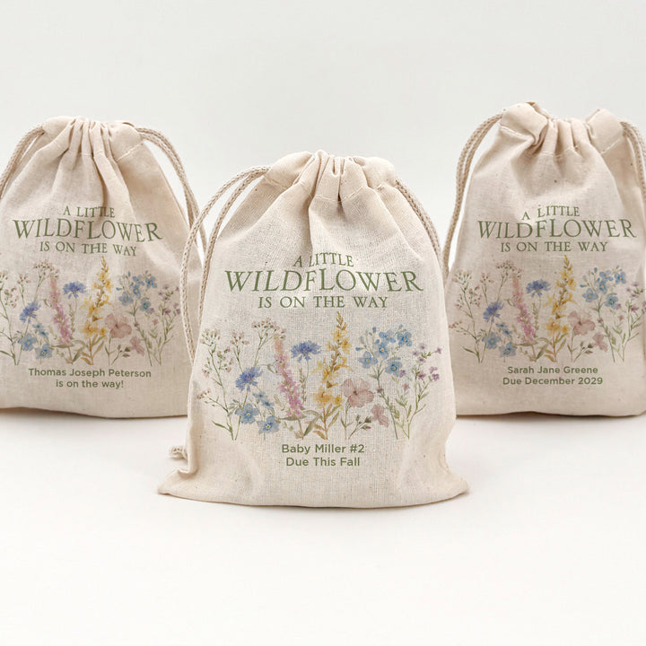 A Little Wildflower is on the Way, Baby Shower Drawstring Bags